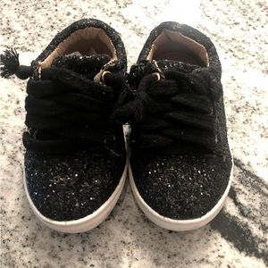 Black sparkle sneaks
